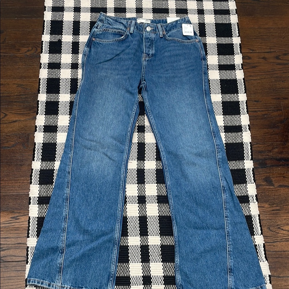 Freepeople Classic Blue Women's Jeans. Never worn